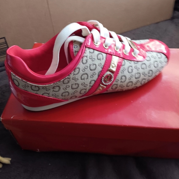 GUESS SHERRILL WOMEN SNEAKERS - Picture 8 of 14